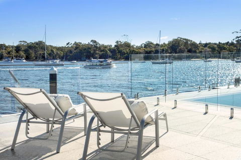 Affordable Riverfront, Pool, Private Pontoon - Accommodation Adelaide 1