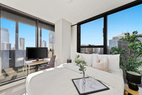 A 2BR Apt On Collins With City Views FREE Parking - Accommodation Adelaide 0