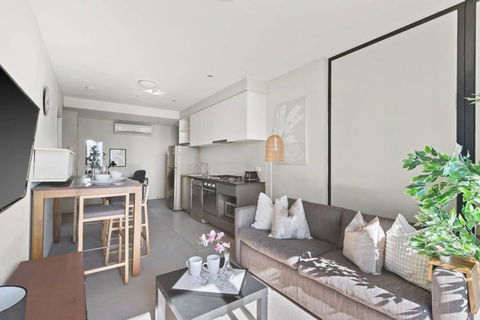 A 2BR Apt On Collins With City Views FREE Parking - Accommodation Adelaide 1