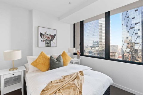 A 2BR Apt With City Views Next To Southern Cross - Accommodation Adelaide 0