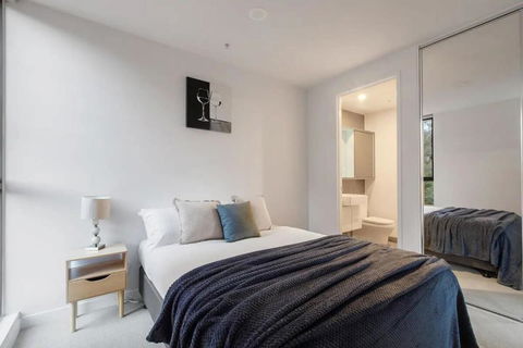 A 3BR Apt Next To Melbourne Zoo FREE Parking - Accommodation Adelaide 1