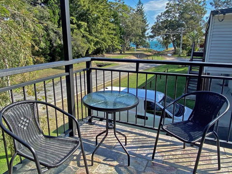 A BEACH AFFAIR - Accommodation Adelaide 0