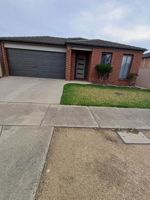 A Beautiful And Spacious Home. - Accommodation Adelaide 0
