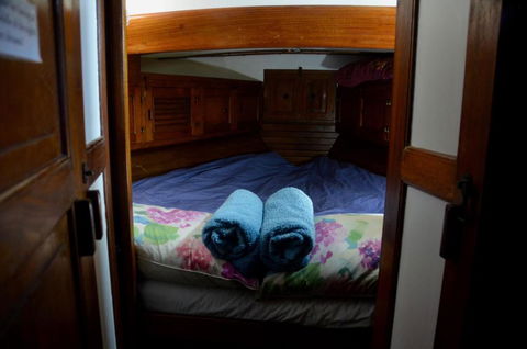 A Boat In The Grampians - Accommodation Adelaide 2