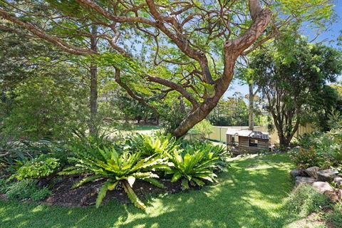 A Charming Queenslander - Accommodation Adelaide 1