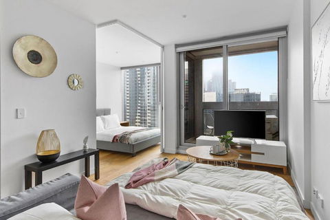 A Chic & Lovely 2BR Apt CBD With City Views - Accommodation Adelaide 3