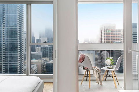 A Chic & Lovely 2BR Apt CBD With City Views - Accommodation Adelaide 4