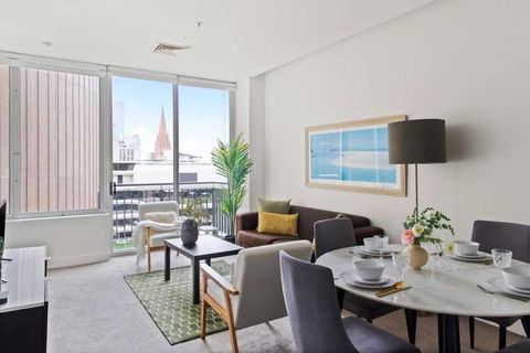 A Cozy 2BR Apt On Collins Near Flinders Station - Accommodation Adelaide 1