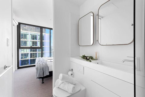 A Cozy & Comfy 2BR Apt Up In The Clouds Near CBD - Accommodation Adelaide 2