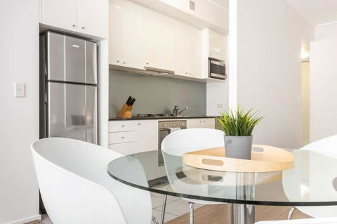 A Cozy & Modern Studio Right Next To Darling Harbour - Accommodation Adelaide 4