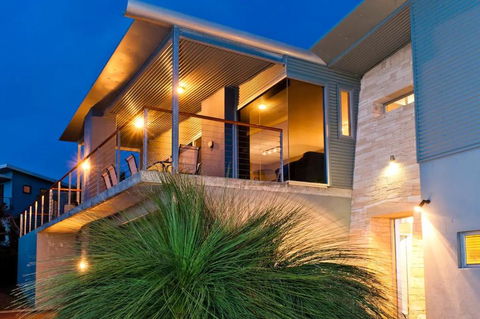 A La Plage Beach House - Accommodation Adelaide 0