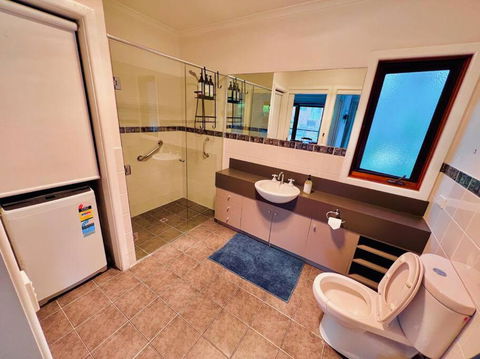 A Lovely Pool House In Forest - Accommodation Adelaide 1