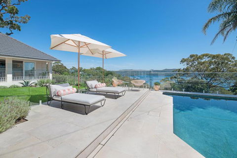 A Slice Of Paradise, Newly Transformed Avalon House With Breathtaking Views - Accommodation Adelaide 0