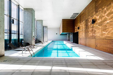 A Stylish Studio Right Next To Southern Cross - Accommodation Adelaide 2