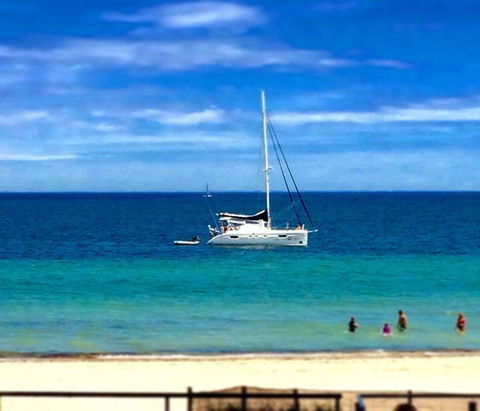 Absolute Beachfront Apartment, Amazing Sunsets - Accommodation Adelaide 3