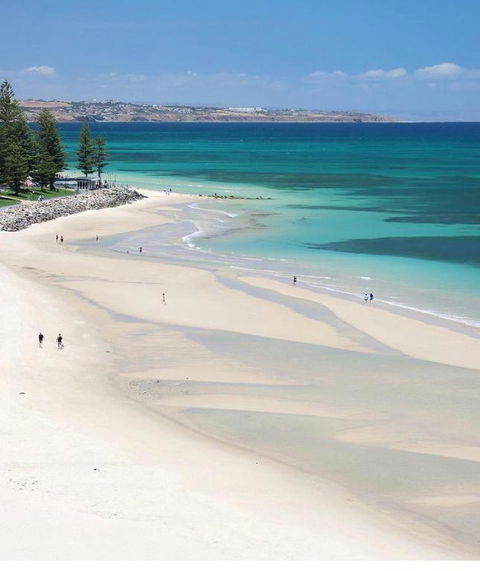 Absolute Beachfront Apartment, Amazing Sunsets - Accommodation Adelaide 1