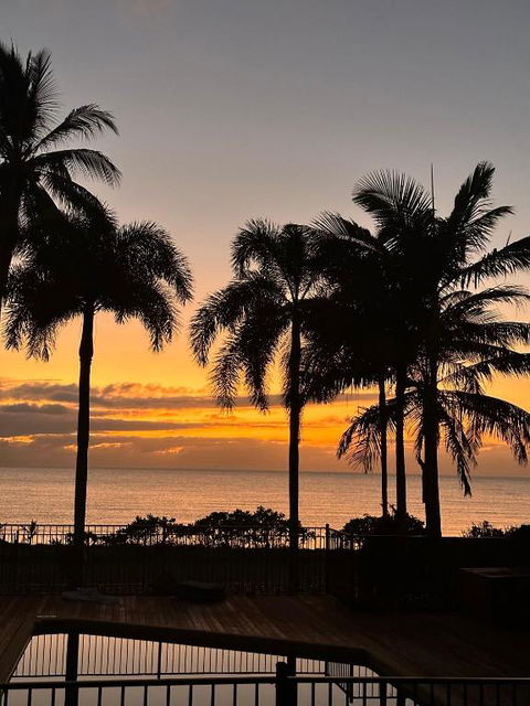 ABSOLUTE BEACHFRONT BLISS - NEWELL BEACH - 10 Metres To The Ocean - Accommodation Adelaide 3