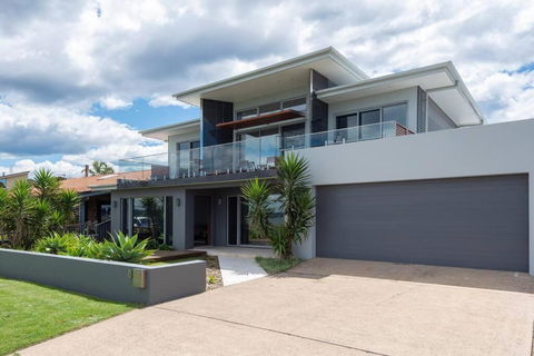 Absolute Waterfront, Amazing Views, Maloneys Beach - Accommodation Adelaide 0