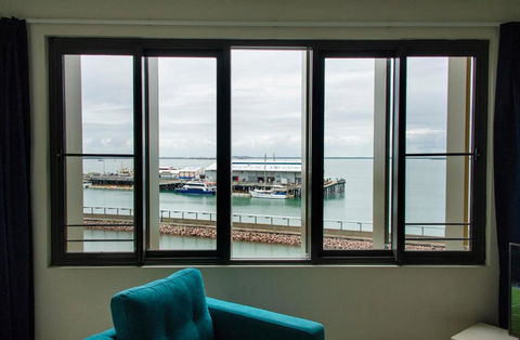 Absolute Waterfront Darwin - 1 Bedroom Apartments Over The Water - Accommodation Adelaide 2