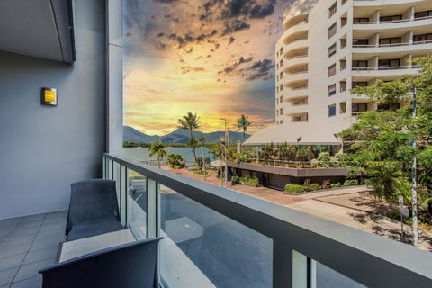 Absolute Waterfront - Enjoy Exceptional Lifestyle - Accommodation Adelaide 4
