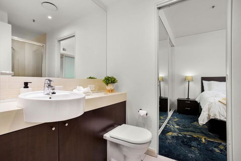 Absolute Waterfront - Enjoy Exceptional Lifestyle - Accommodation Adelaide 1