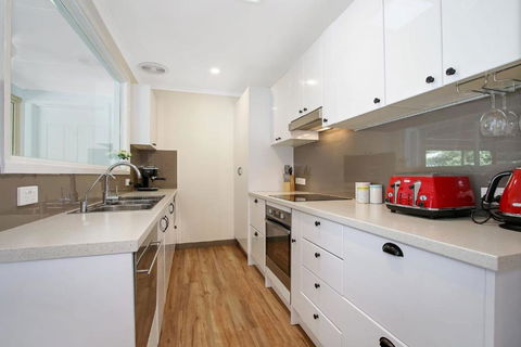 Acaronar- Great Value For Money - Accommodation Adelaide 1