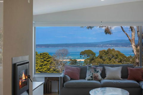 ADS On Collins - 4 Bedroom And Pet Friendly - Accommodation Adelaide 0