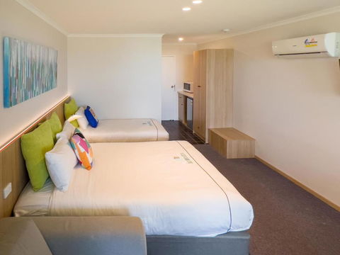 A1 Motels And Apartments Port Fairy - Accommodation Adelaide 3