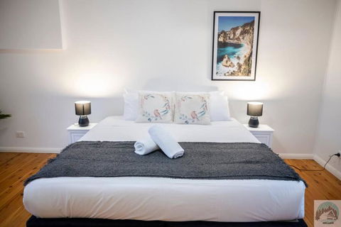 Aircabin - Beecroft - Sydney - 3 Bed Holiday House - Accommodation Adelaide 1