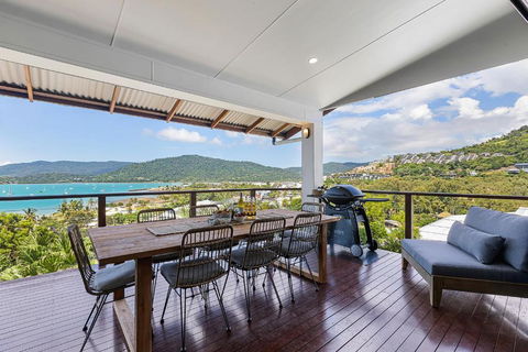 Airlie Views - Accommodation Adelaide 1