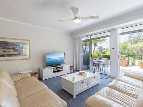 Albacore 1 12 Ondine St Nelson Bay - Accommodation Adelaide 1