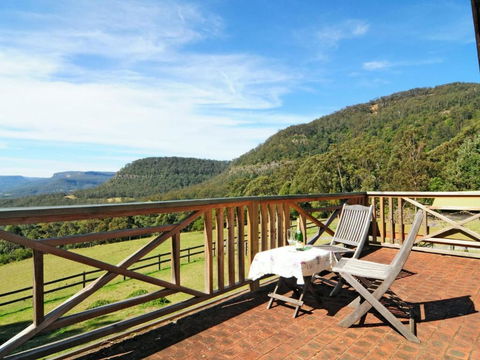 Alcheringa Cottage Amazing Location With Views - Accommodation Adelaide 0