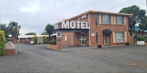 Alfa Motel - Accommodation Adelaide 0
