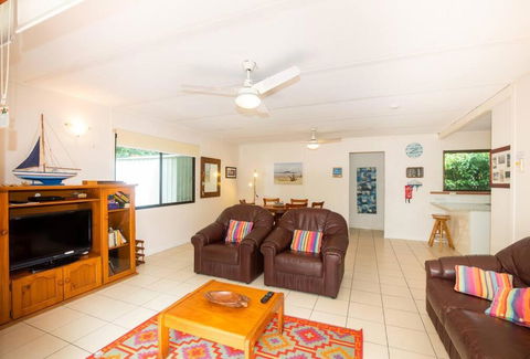 Allamanda Cottage - Close To Beach - Pet Friendly - Accommodation Adelaide 0