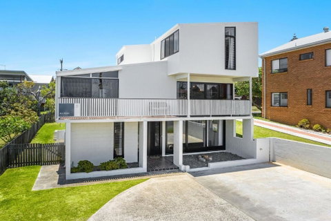 Alli Belle- Hilltop Gem - Accommodation Adelaide 1