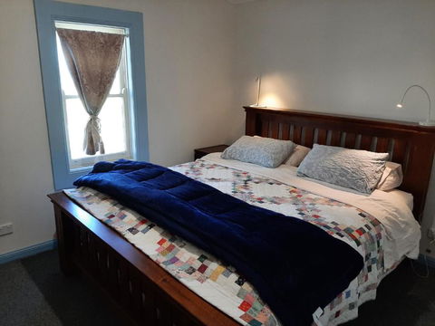 Alloway Bank - Accommodation Adelaide 4