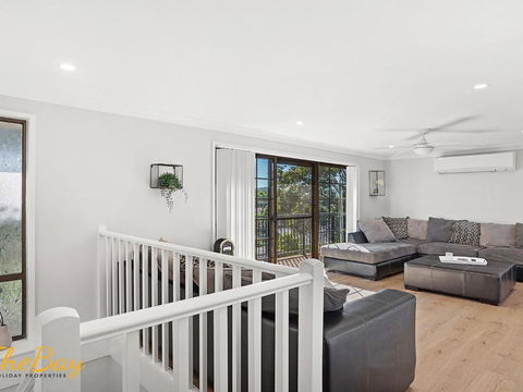 Amaroo Cres No 20 Fingal Bay Holiday Home - Accommodation Adelaide 0