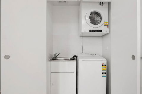 Amazing Two Bedroom St Leonards ATC62010 - Accommodation Adelaide 3