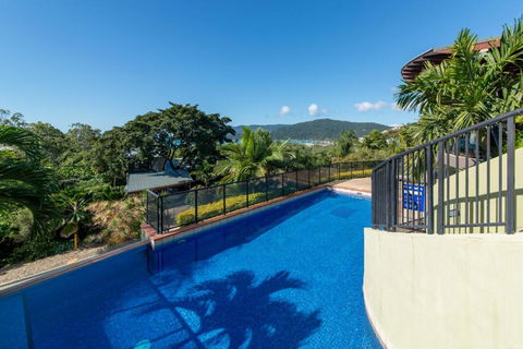 Ambience Of Airlie - Airlie Beach - Accommodation Adelaide 4