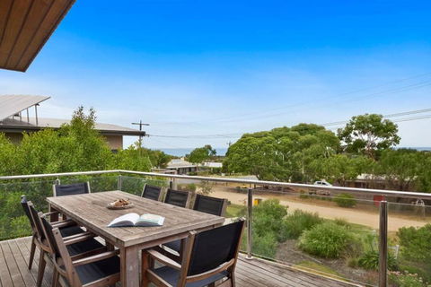 Aires Coastal Beach House Luxury With Ocean Views - Accommodation Adelaide 3