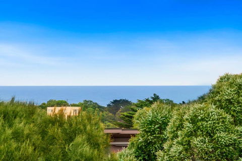 Aires Coastal Beach House Luxury With Ocean Views - Accommodation Adelaide 2