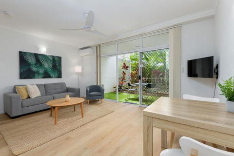 Apartment 4 At Palm Villas - Accommodation Adelaide 0