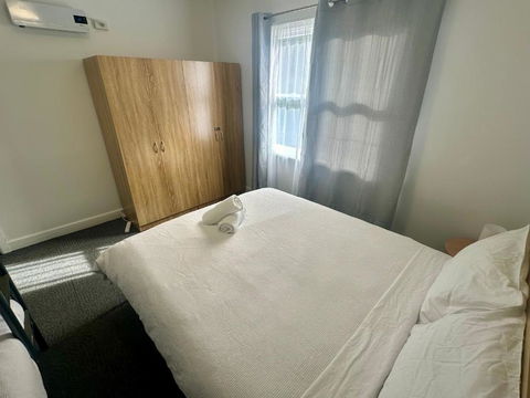 Apartment In The Centre Of Cooma - Accommodation Adelaide 3
