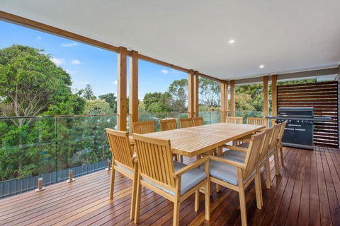 Apollo Grand - Accommodation Adelaide 4