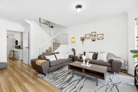 Applecross Retreat - Accommodation Adelaide 0