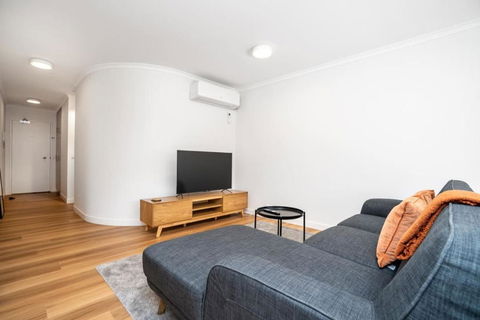 Apt In Kingston - 10min To Lake Burley Griffin - Accommodation Adelaide 0