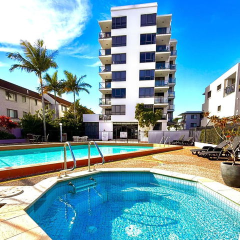 Aqualine Apartments On The Broadwater - Accommodation Adelaide 0