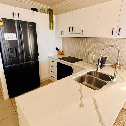 Aqualine Apartments On The Broadwater - Accommodation Adelaide 2