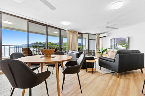Aquarius Esplanade Retreat - Accommodation Adelaide 0