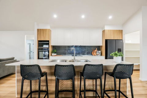 Aquatic Abode - Accommodation Adelaide 4